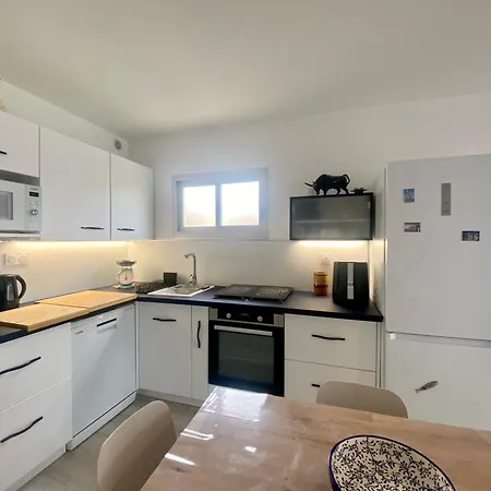 Le Boucanet - Climatise Entierement Renove Pour 4 Personnes Avec Parking Privatif Apartamento Le Grau-du-Roi